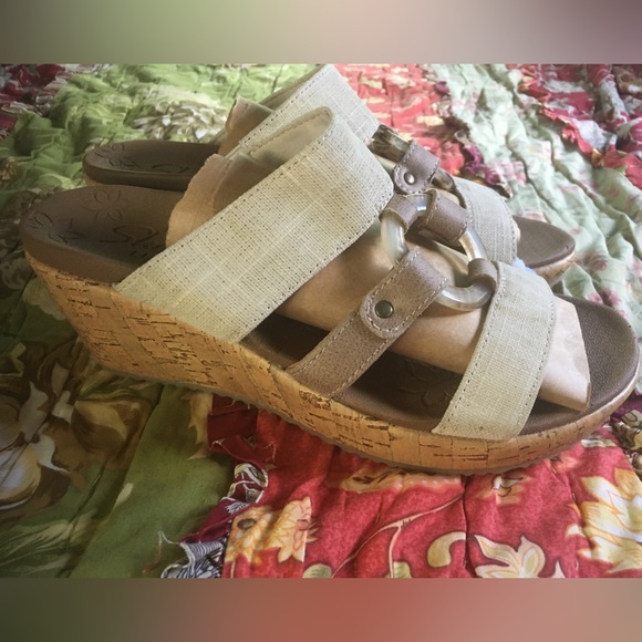 Skechers Luxe Foam Cork & Khaki Wedge Heels Slides Size 6 - Picture 9 of 12